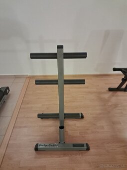 Predám stojan na činky profi - 2