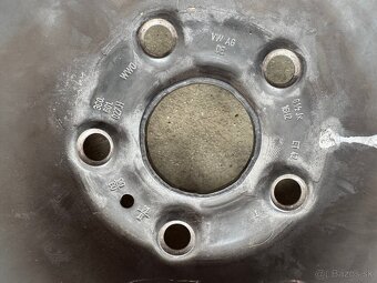 Plechové disky 5x112 R16 plus puklice VW - 2