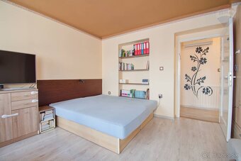 Na predaj dva byty, garáž, dvor, terasa, centrum mesta Veľký - 2