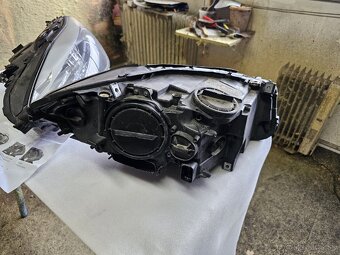 Bmw f10 predné svetlá halogén H7 - 2