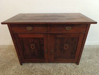 Starožitná komoda, nábytek z masívu, Nábytek s příběhem - 2