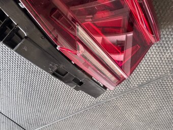 zadné svetlo VW Touareg 3 760945307E - 2