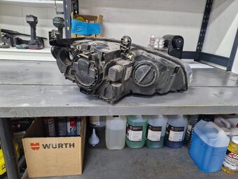 Predám svetlo na BMW X5 e70 - 2