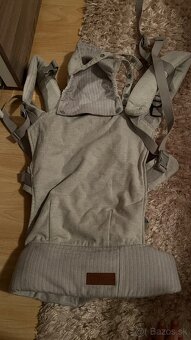 Ergonomicky Nosič Momi - 2