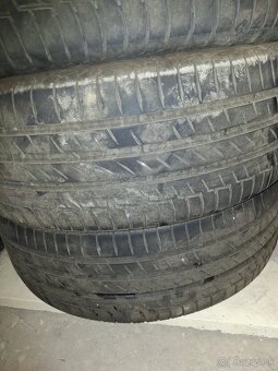 Pneumatiky 225/55. R19 - 2