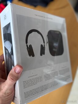 BANG & OLUFSEN BEOPLAY HX ČIERNE - uplne nove - 2