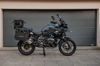 BMW R1250GS, Tripple Black, 2023, odpočet DPH (17.480 eur ne - 2
