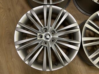 Originálné alu kolesa R19 Škoda Superb III - 2