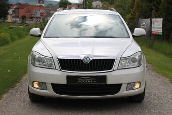Škoda Octavia Combi 2.0 TDI CR Elegance, DPH, Vyhr. Sedadlá - 2
