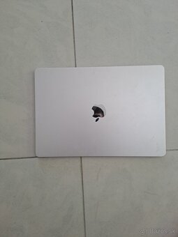 Predám Macbook air m2 - 2