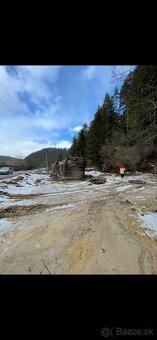 Predám slnečný pozemok 1300 m2 - 2