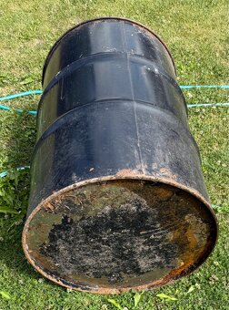 Predám 200 l sud - 2