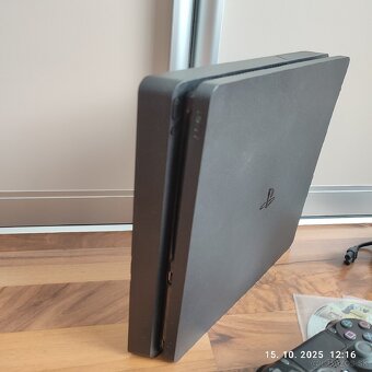 Playstation PS4 SLIM + hry - 2