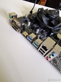 Asus H110M-plus + i5 7400 120GB SSD - 2