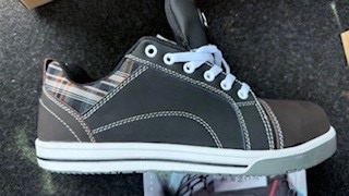 bezpečnostná obuv - 2