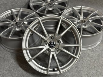 AUDI SKODA VW SEAT 5X112 R17 7,5J ET41 - 2
