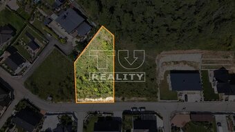 STAVEBNÝ pozemok na predaj v obci Pružina - 2