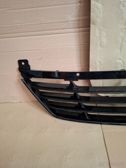 Hyundai ix35 mriežka chladiča narazníka - 2