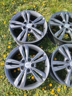 ALU KOLESÁ HYUNDAI IX35 5X114.3 R17 - 2