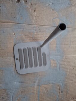 Zetor 2011 3011 4011 krytka, kryt - 2