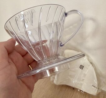 Hario Dripper V60-01, plastový, číry - 2
