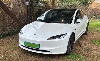 NOVÁ Tesla 3 RWD Premium - 2