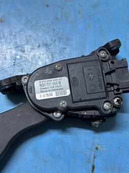 Plynový pedál golf 4 - 2