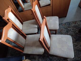 Predám 4 jedálenské stoličky - 2