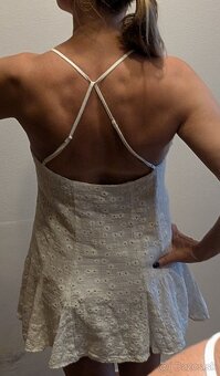 Zara  madeirove šaty - 2