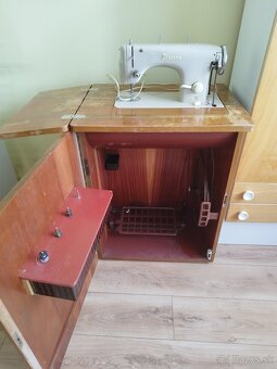 Šijací stroj minerva - 2