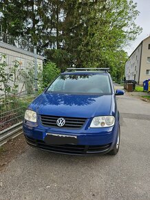 Volkswagen Touran Kombi - 2