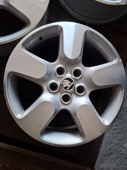 5x112 r17 alu disky oriinal Škoda - 2