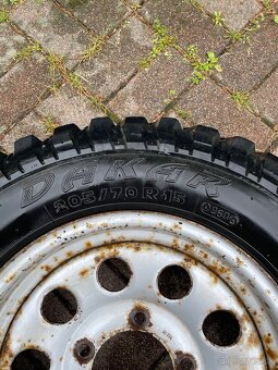 Suzuki Samurai Kolesá 205/70 R15 - 2