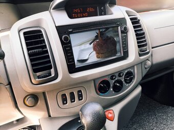 OPEL VIVARO RENAULT TRAFIC - 2