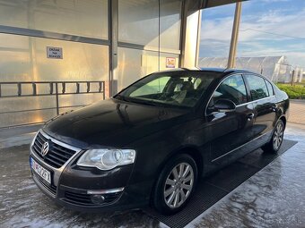 Volkswagen Passat 2.0 TDI 2010 Comfortline DPF - 2
