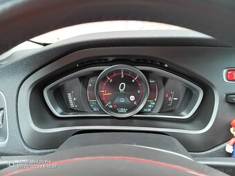 Predám Volvo V40CC 2013 - 2