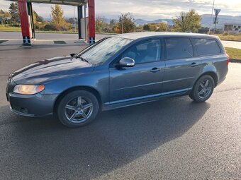 Volvo V70 D5 12/2008 výkon 136KW - 2