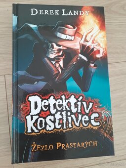 Detektiv kostlivec žezlo prastarych - 2