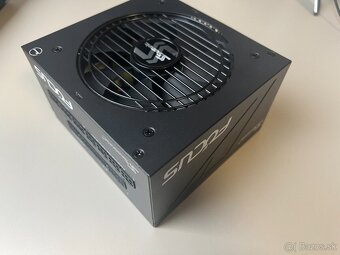 Seasonic Focus GX 650W 80-Plus Gold - 2