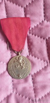 Predám vyznamenania CSLA - 2