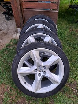 Zimná sada 245/40 r19 98V - 2