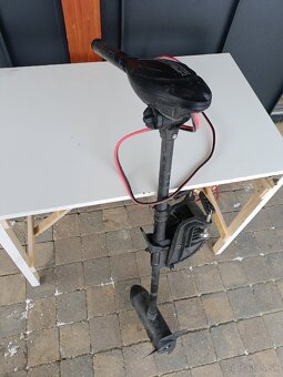 Predám elektrický lodný motor Haswing 55lb - 2