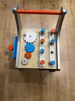 Predám Janod BricoKids chodítko s náradím - 2