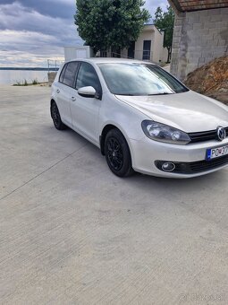 Volkswagen Golf 6 1.4 benzín - 2