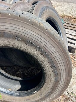 Pneu 315/80 22/5 - 2