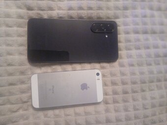 Apple SE - 2
