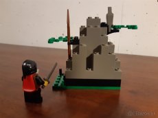 Lego Castle Wolfpack - 1596 Ghostly Hideout - 2