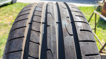 Letné pneu 235/45 ZR18 --- DUNLOP - 2
