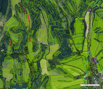Brezová pod Bradlom - 6.300 m2 ORNÁ PÔDA a LES - 2