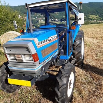 Traktor ISEKI - 2